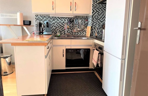 Port-la-Nouvelle Apartment | Cozy 2-Room Apartment with AC, Balconies, Near Beach and Shops - Sleeps 4
