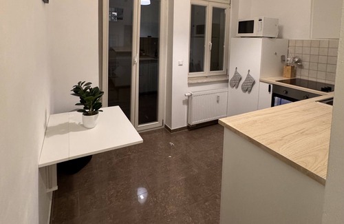 Sudenburg Apartment | Cozy 2-room apartment on the Südring