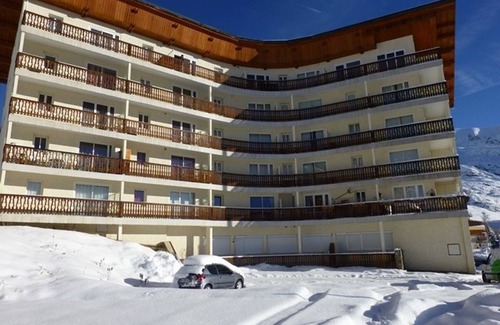 Cognet Apartment | Cozy 2-Room Apartment for 5 with Balcony and Ski-In Access - Alpe d'Huez