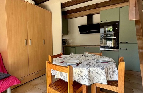 Argeles Plage House | Cozy 2-Room House with Mezzanine, A/C, Parking, Near Beach - Argeles-sur-Mer