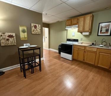 Morgantown Apartment | Cozy 2BR Apartment in the Heart of Morgantown WVU