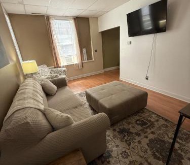 Morgantown Apartment | Cozy 2BR Apartment in the Heart of Morgantown WVU