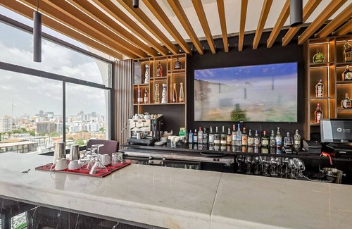 Sarasota Apartment | Cozy 2BR Apt, Rooftop Terrace, Pool