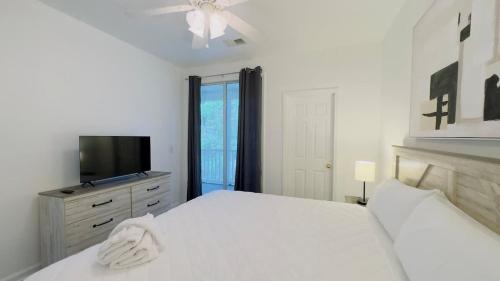 Carolina Forest Apartment | Cozy 2BR condo at River Oaks
