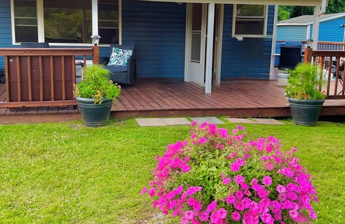 Henderson Cottage | Cozy 2BR cottage near the Harbor, beach, hunting and fishing!