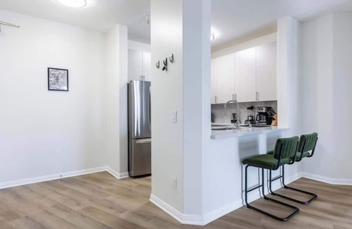 Marina del Rey Bed & Breakfast | Cozy 2BR Escape in MarinaDelRey!Free Parking&Pool