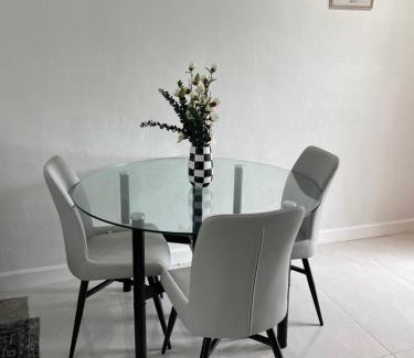 Fort Lauderdale Apartment | Cozy 2BR Home Near the Beach in Ft. Lauderdale.