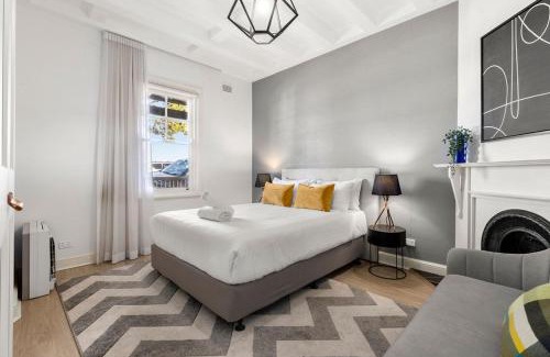 Millers Point Apartment | Cozy 2BR Stay Near Barangaroo & The Rocks