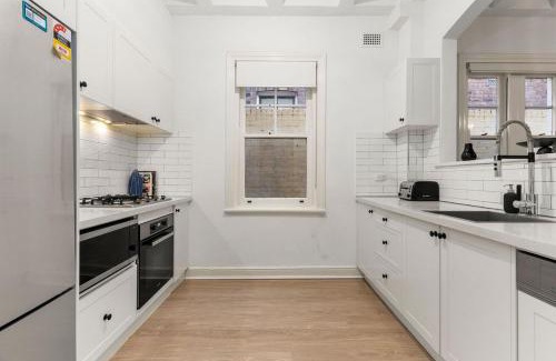 Millers Point Apartment | Cozy 2BR Stay Near Barangaroo & The Rocks