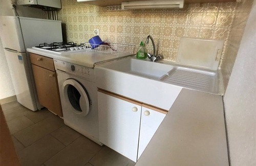 Leucate Villa | Cozy 2BR Villa in Port Leucate, 500m from Beach, Terrace, BBQ, Garage, Sleeps 5
