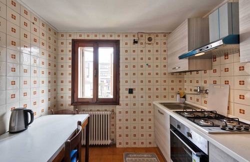 Marghera Apartment | Cozy 2nd floor apartment with terrace