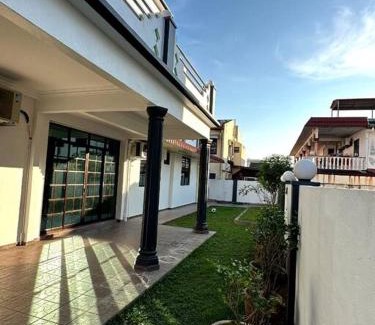 Central Seberang Perai House | Cozy 2StoreyHome 5Room11Pax@ChaiLengPark