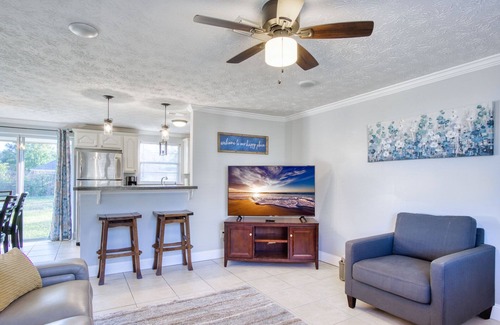 Orange Park House | Cozy 3/2 in Orange Park, Pet Friendly.