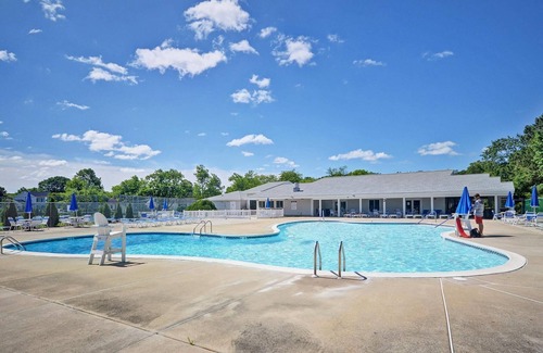Bethany Beach Cottage | Cozy 3 bedroom 2 bath beach house with private setting! Pool, Trolley, Wifi, Beach Town!