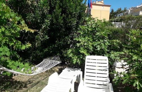 Rab Apartment | Cozy 3 Bedroom Apartment in Rab