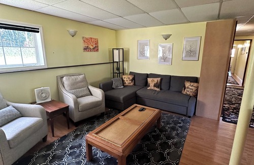 Valdez Apartment | Cozy 3-bedroom apartment in the heart of Valdez with WiFi