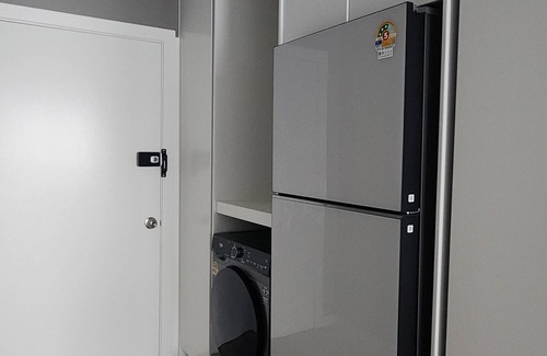 Talat Yai Condo | Cozy 3-bedroom condo with AC & Big balcony, nice view in PK Town