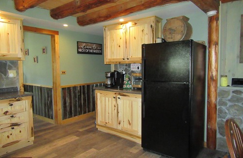Meredith Cabin | Cozy 3 bedroom Cabin near Cooperstown