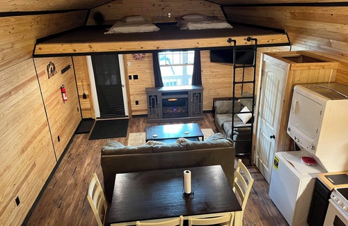 Douglass Cabin | Cozy 3-bedroom cabin in serene Douglass with WiFi, AC