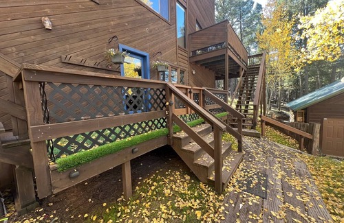 Angel Fire Cabin | Cozy 3-Bedroom Cabin W/Fitness Room, Just 2 Blocks from Angel Fire Ski Lifts!