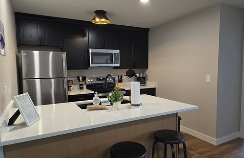 Manhattan Condo | Cozy 3-bedroom Condo at Stadium Place