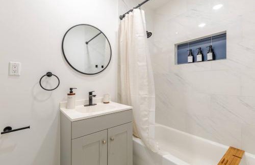 Bedford Apartment | Cozy 3 Bedroom House Near DFW