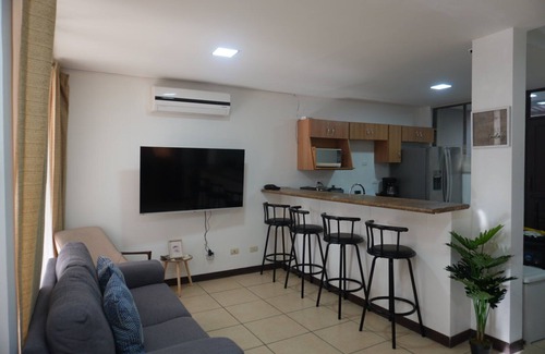 Comunidad House | "Cozy 3-Bedroom Retreat – A/C, WiFi, Near Beaches & Shops, 15 Min to Airport!"