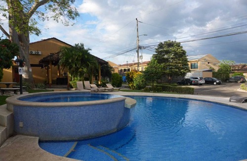 Comunidad House | "Cozy 3-Bedroom Retreat – A/C, WiFi, Near Beaches & Shops, 15 Min to Airport!"