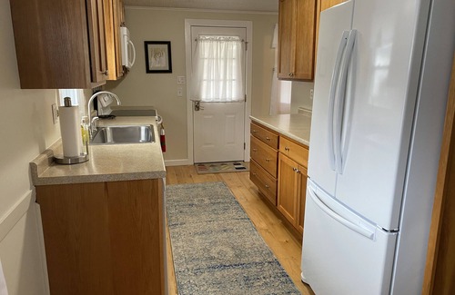 Boothbay Harbor House | Cozy 3 bedroom house with large covered porch just steps from downtown BBH.