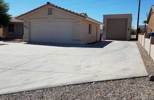 Lake Havasu City House | Cozy 3 bedroom/2 bathroom w/pool & jacuzzi in North side of town, Lake Havasu