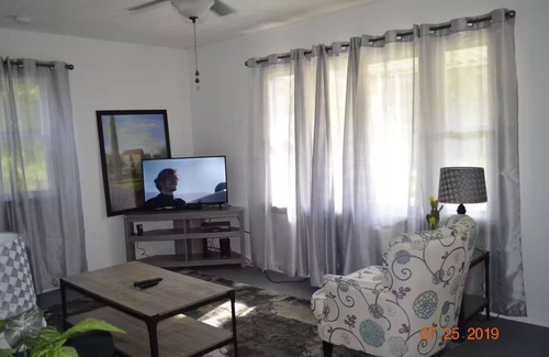 New Martinsville House | Cozy 3-bedroom house in quite neighborhood.