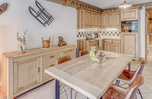 Champagny-en-Vanoise Apartment | Cozy 3-Room Apartment for 6 in Champagny-en-Vanoise with Amenities & Stunning Views