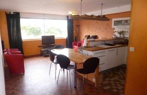 Banyuls-sur-Mer Apartment | Cozy 3-Room Apt for 6 near Port - Parking, WiFi, TV - Pet Friendly