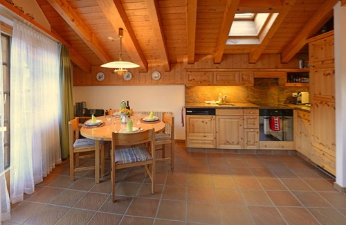 Zermatt Apartment | Cozy 3-room attic apartment in the center of Zermatt with a view of the Matterhorn