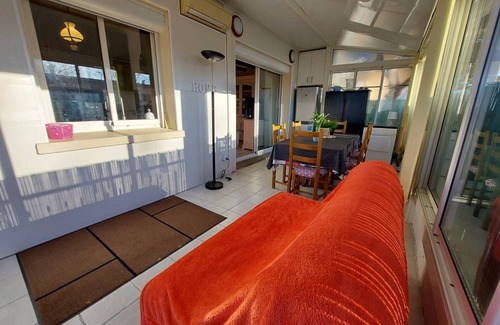 Marseillan Plage Apartment | Cozy 3-Room Ground Floor Apt for 8 with Terrace & A/C, Desirable Location