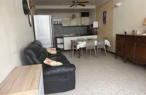 Port-la-Nouvelle House | Cozy 3-Room Mezzanine House, 80m from Beach, A/C Rooms, Terrace, 6 Sleeps, Close to Town Center
