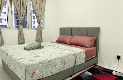 Kuala Lumpur Apartment | Cozy 3 Rooms , KLCC view , 100 mbps WIFI , Netflix by Noon's Homestay