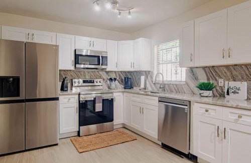 Tampa House | Cozy 3Bdr home in the heart of Tampa