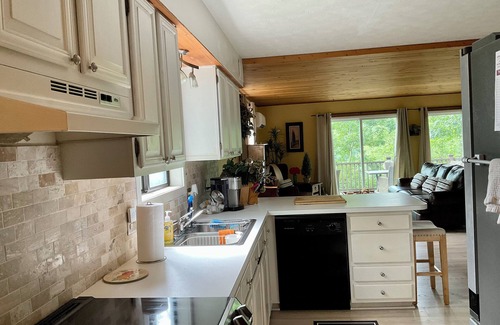 Basye House | Cozy 3bedroom home w AC, WiFi, in a golf retreat, nestled in the scenic mountain
