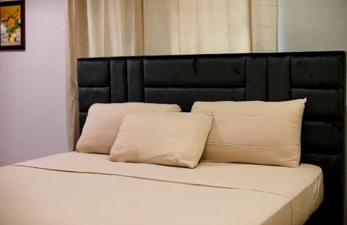 Kwabenyan Apartment | Cozy 3BR 3BA Gated Estate Home in Accra -CozyOak Stay