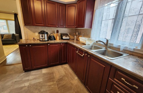 Lachine Apartment | Cozy 3BR Apartement, 15m Downtown, 10m Airport, Quiet neighborhood Very walkable
