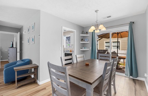 Crescent Beach House | Cozy 3BR Cottage in NMB