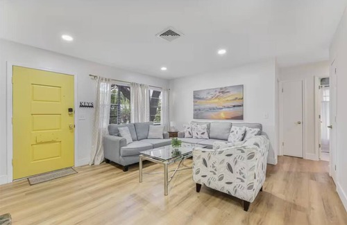 Clearwater House | Cozy 3BR Home Near Beach & Park