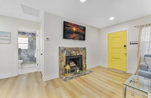 Clearwater House | Cozy 3BR Home Near Beach & Park