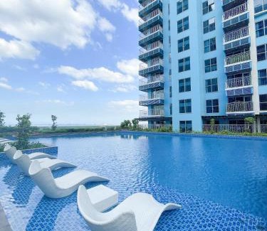 Barangay 76 Apartment | Cozy 3BR near Airport and Okada