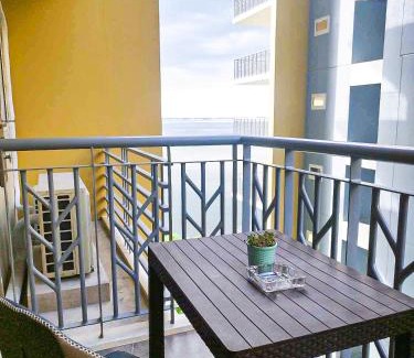 Barangay 76 Apartment | Cozy 3BR near Airport and Okada