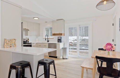 Orchard District House | Cozy 3BR Retreat in Midtown Bend