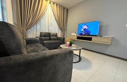 Kuching Apartment | Cozy 3BR Riverfront Sweet Homestay Kuching