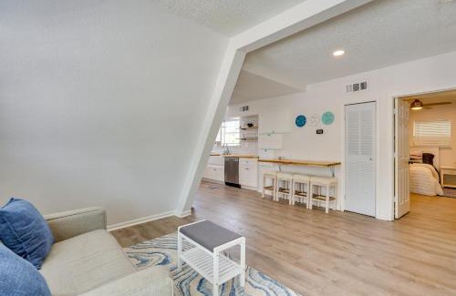 Biltmore Beach House | Cozy 3BR Walk to Beach Firepit PCB