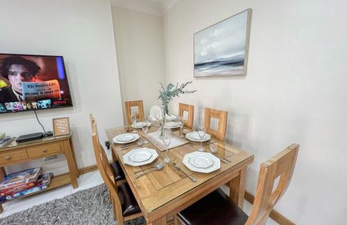City of Westminster Apartment | Cozy 4 Bed 2 Bath flat with AC in Marylebone , Paddington , Hyde Park